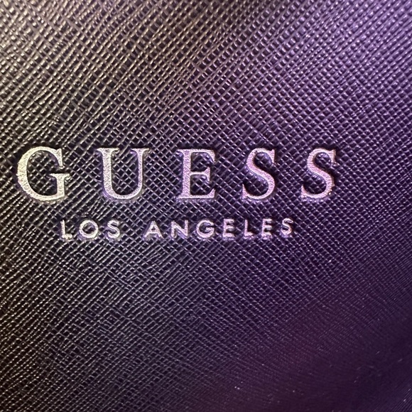 GUESS Los Angeles EUC Large Tote with removable Wristlet/Clutch - Picture 10 of 10